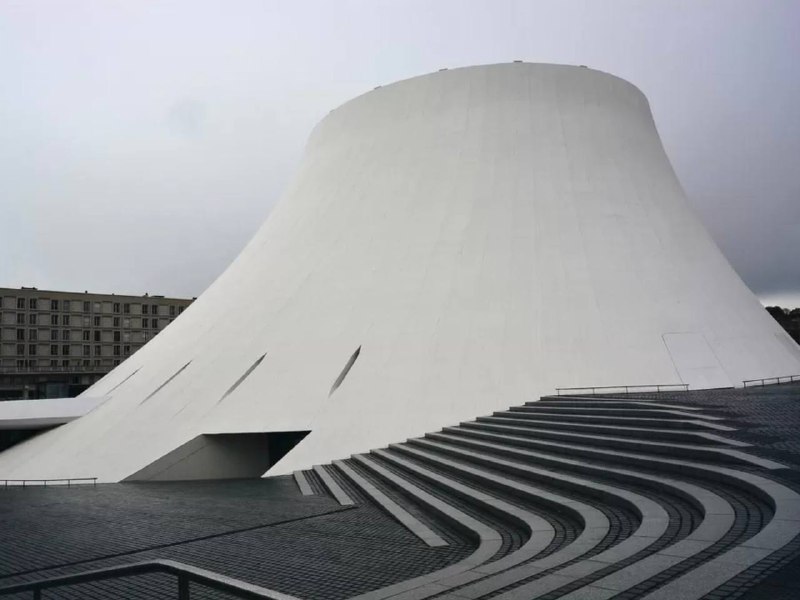 7 главных проектов архитектора Оскара Нимейера Его здания выглядят как корабли пришельцев с других планет. Перед вами лишь небольшая часть из более... - изображение 6 - здание, проектов, оскара