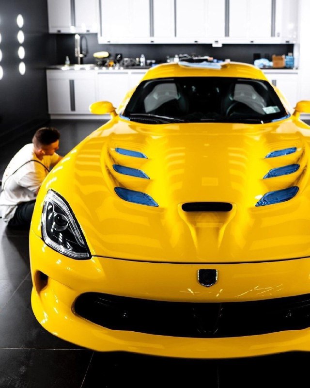 Dodge SRT Viper 5