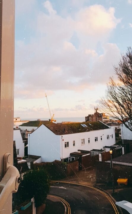 The Journey：藏在英國底下的黑暗面，難民的血淚日常。