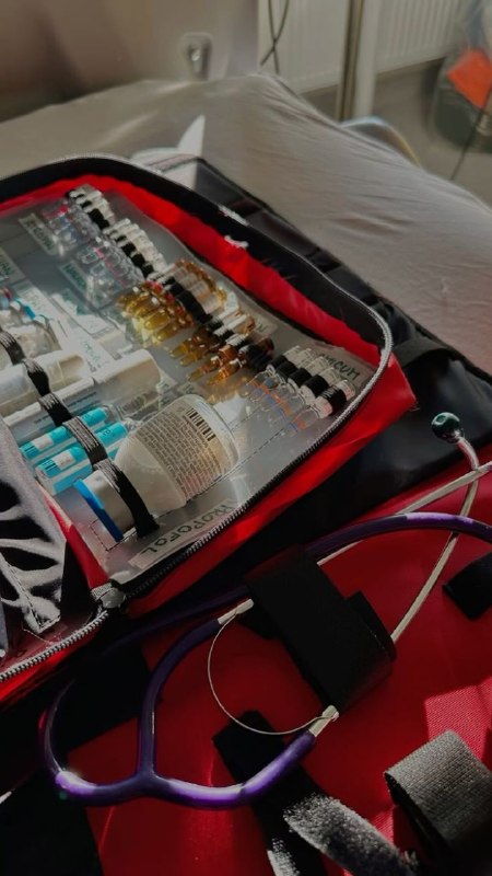 موسسه پزشکی نوآوران دانش: 🚑 آشنایی با رشته طب اورژانسطب اورژانس یکی از پرهیجانترین رشتههای پزشکی است که در آن سرعت عمل و تصمیمگیری درست، نقش مه