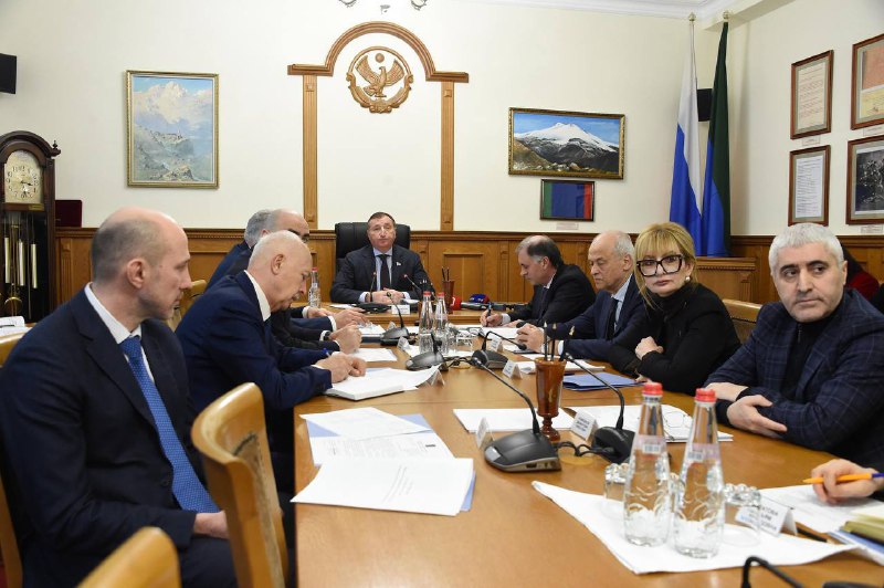 Спикер Народного Собрания Заур Аскендеров: Несмотря на расстояние между Дагестаном и Запорожьем, мы чувствуем общую нацеленность на результат фото