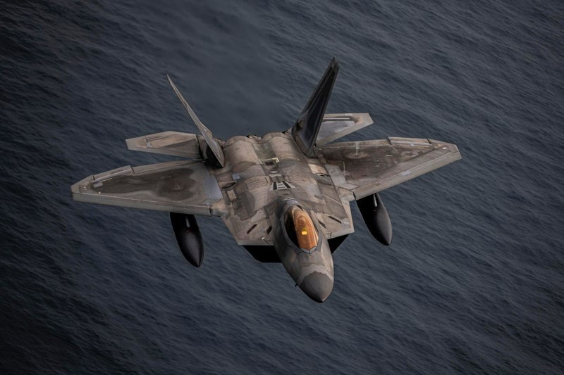 12 מטוסי F-22 אמריקאים עזבו את ישראל לאחר הצבה ליד אילת