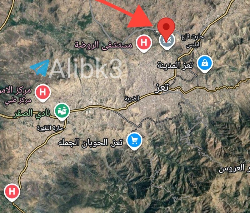 Fierce clashes and street battles between Yemeni forces and pro-Saudi forces on the Kalba front, east of the city of Taiz.