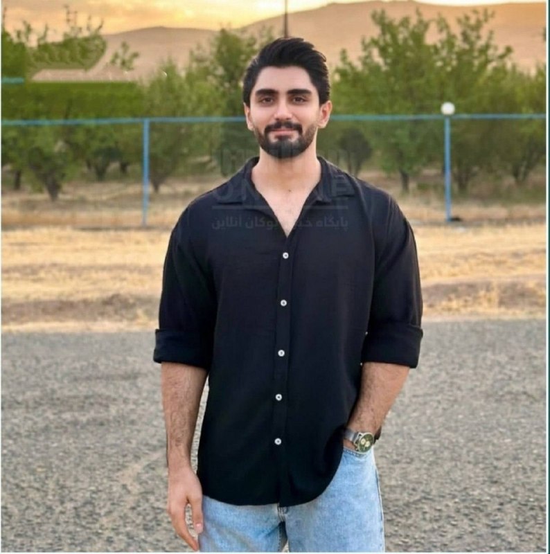 هەوشار هەوال تکاب: درگذشت نخبه و پزشک اهل بوکان بر اثر ایست قلبیدکتر کیان رحمانی، نخبه و پزشک جوان اهل بوکان و رتبه ۳ منطقه سه و رتبه ۲۶ کش