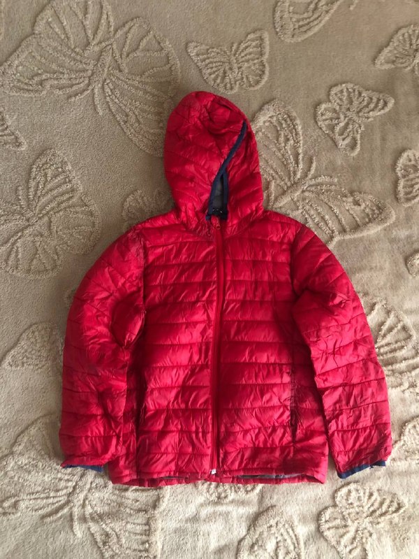 Куртка детская от 10-12, 13 лет б/у, в хорошем состоянии 30 лари Индонезия. Тонкая, дышащая, комфорт — фото 1