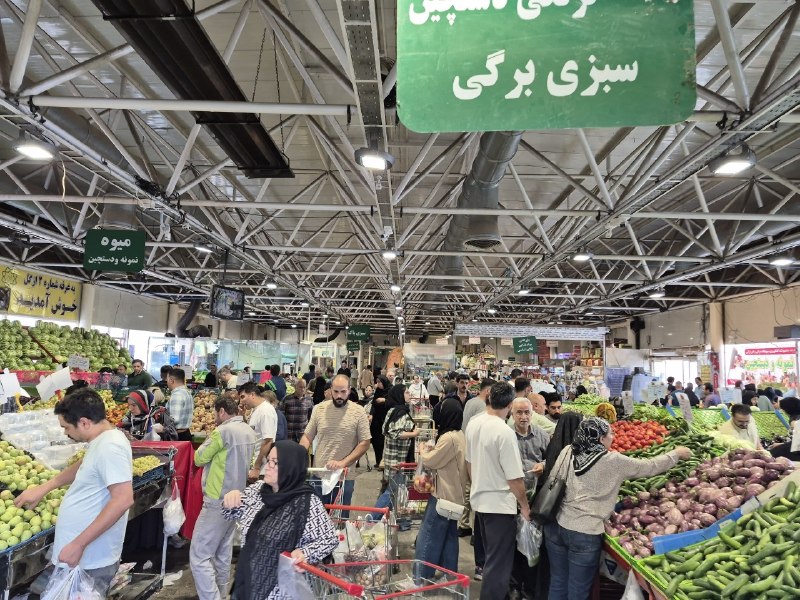 سایت خبری پُرسون: 🔴عدم پذیرش کالابرگ توسط میادین میوه و تره بار تهران همچنان ادامه دارد‌🔹با وجود گذشت دو هفته از اعلام دور جدید کالابرگ، ب