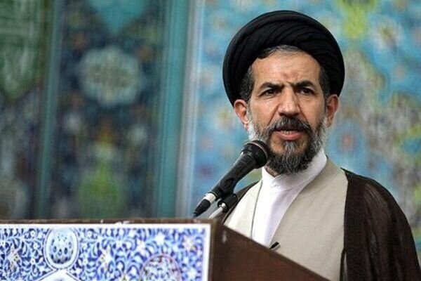 عصر ایران: ابوترابی‌فرد: با وحدت ملی از تنگناهای اقتصادی عبور می‌کنیمحجت‌الاسلام ابوترابی فرد در خطبه‌های نماز جمعه امروز تهران: 🔹و