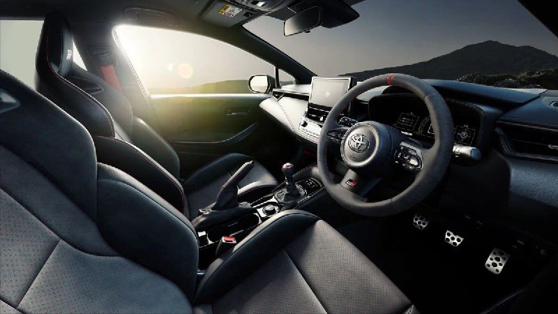 Toyota обновила GR Corolla для Японии 4