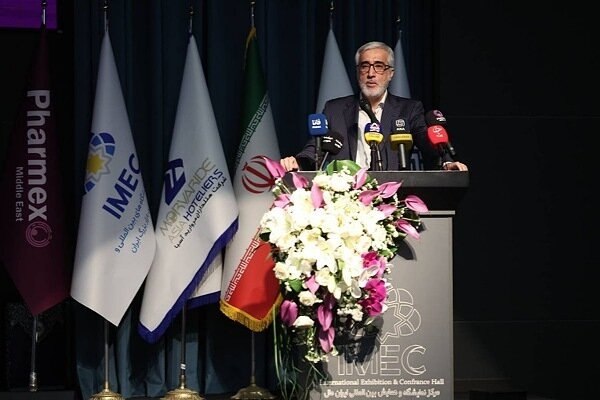 کانال خبری داروسازان ایران: پیرصالحی: تبلیغ مستقیم دارو همچنان ممنوع استرئیس سازمان غذا و دارو، با تصریح بر اینکه قوانین تبلیغات دارویی تغییری نکرده