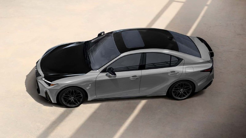 В США представлен обновленный седан Lexus IS 5