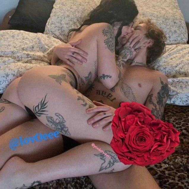 🫦🧿️️️❤️ عشـقـو عـاشـقـی ❤️🧿🫦: از امشب شبهايم را تو به خير کن من از غريبه ها خيری نديدم تا خودِ صبح هم که شده منتظرِ شب بخيرت ميمانم...شبت بخیر زندگی