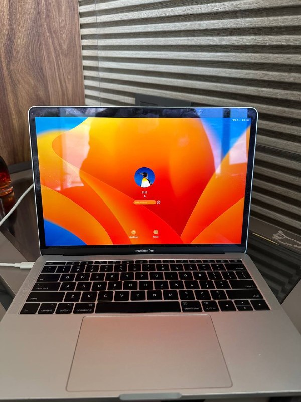 Продам MacBook Pro 2017