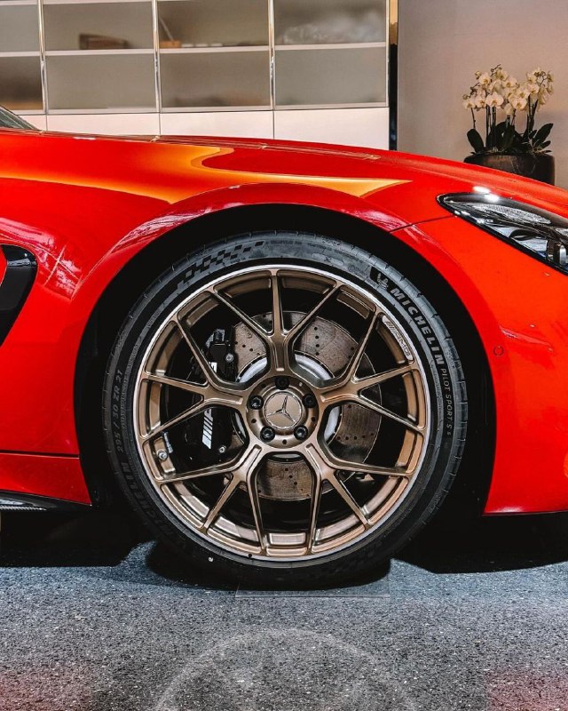 New Supercar: AMG GT63 4MATIC+ 2