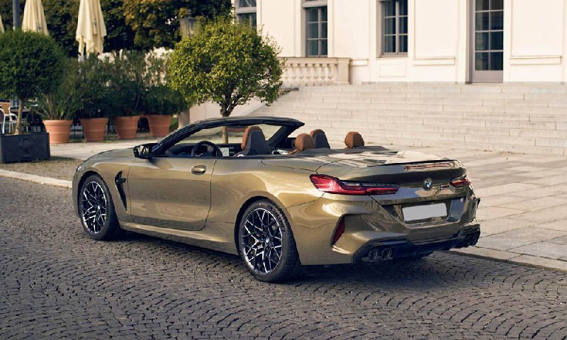 BMW M8 2