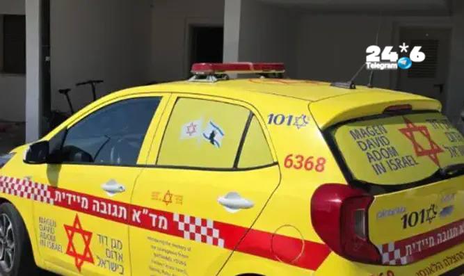 🇮🇱 תינוקת כבת חודשיים נמצאה מחוסרת הכרה בבית שמש ופונתה במצב אנוש. חובשים ופראמדיקים של מד"א הוזעקו לבניי…