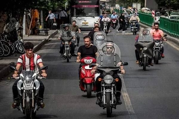 شرق: 🔺۷۰ درصد موتورسوارانِ فوتی کلاه ایمنی نداشتندرئیس مرکز برخط پلیس راهور تهران بزرگ: 🔹از ابتدای سال ۱۴۰۵ تاکنون، ۱۲۰ موتور