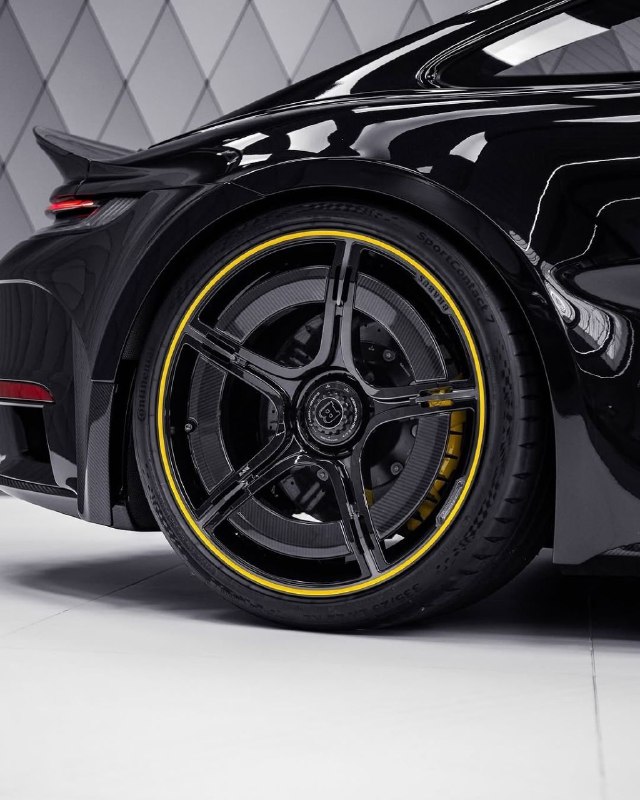 911 Turbo S Brabus Rocket 900 R 7