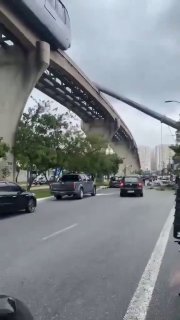 רכבת ללא נהג מתרסקת במנוף ענק בסאו פאולו, רכבת אוטומטית חרשה ישר לתוך מנוף בנייה מסיבי שקרס על פני מסילת רכ…