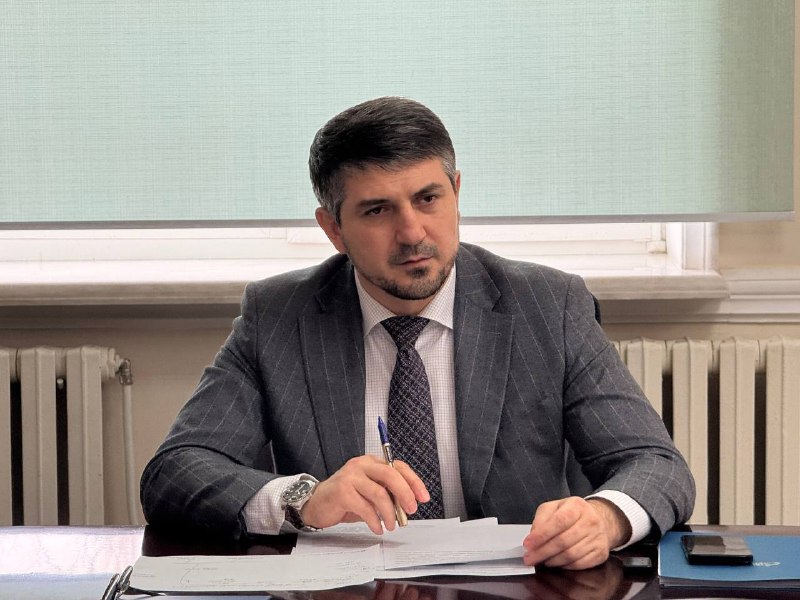 Руководитель фото