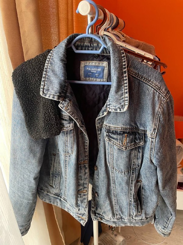 Продам куртку женскую pull & bear