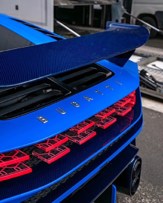 Bugatti Centodieci 2