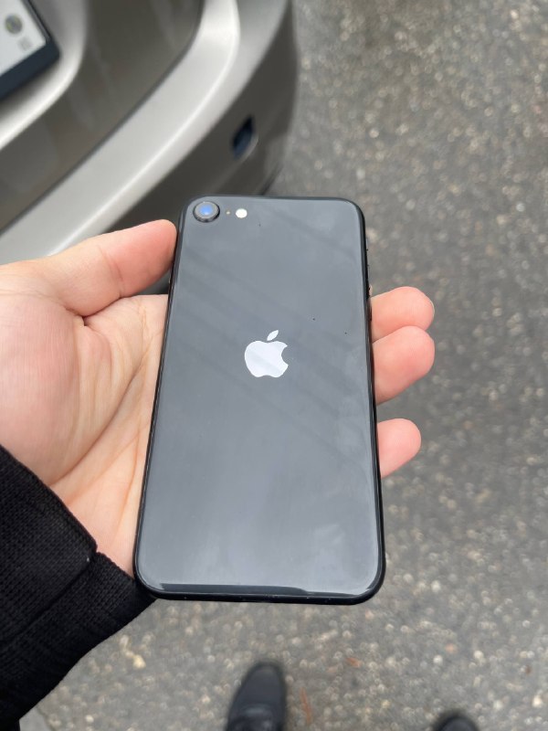 iPhone SE 64 gb — фото 1