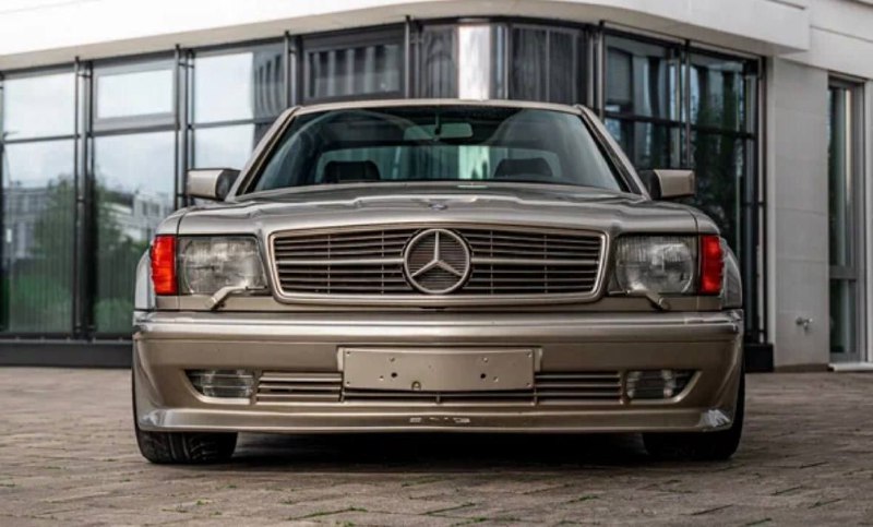 В России продают культовый Mercedes-Benz 560 SEC от AMG