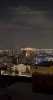 Офис гостелевидения в Тегеране подвергся удару, телеканалы продолжают вещание в обычном режиме, сообщает связанное с властями Ирана агентство Nournews.Израильские телеграм-каналы публикуют предполагаемое видео атаки.