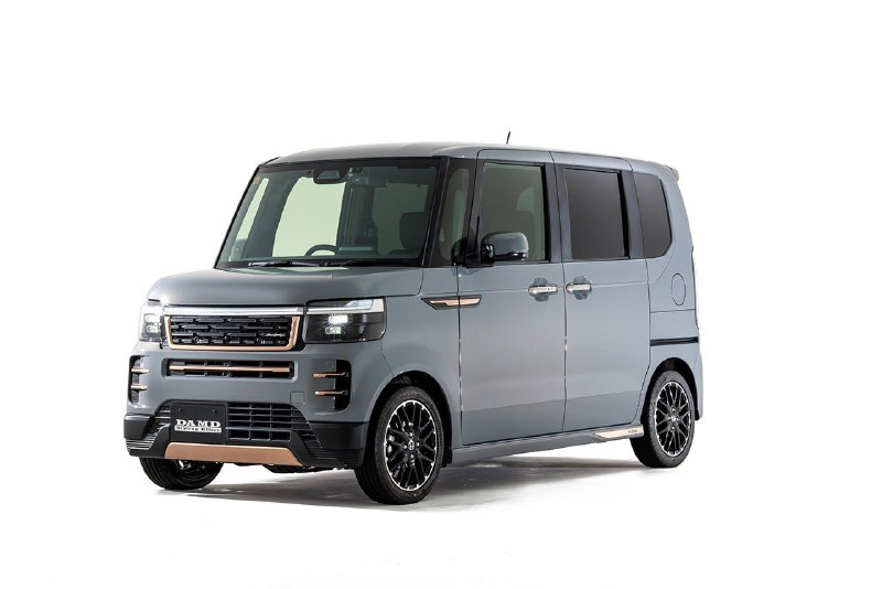 Honda N-Box получила тюнинг в стиле Range Rover 5