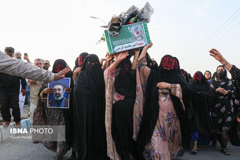 ایسنا ✔: 🖼 تصاویری از مراسم تشییع پیکر شهدای حمله جنایتکارانه آمریکا به مراسم عروسی در سیریکاین مراسم روز گذشته برگزار شد. #گزارش