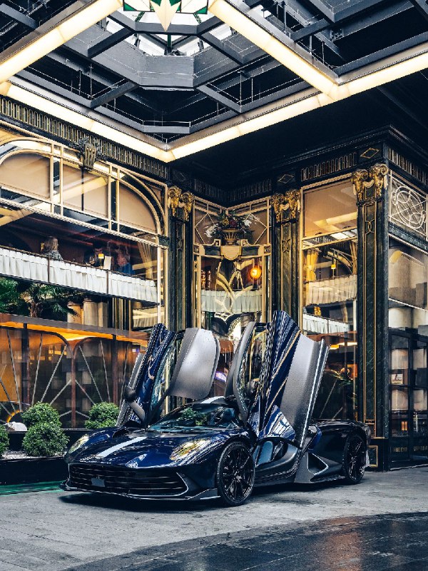 Aston Martin Valhalla