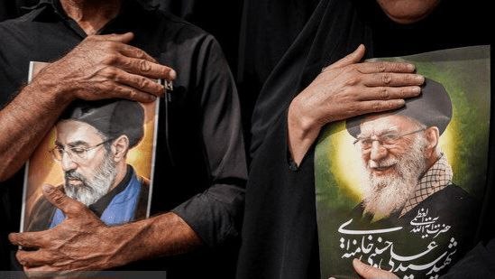 اخبار اصفهان: «ماه تمام» دوباره در میدان امام حسین(ع) اصفهان طلوع می‌کند🔹 معاون مجموعه فرهنگی سابقون اصفهان: مراسم «ماه تمام» با محوری