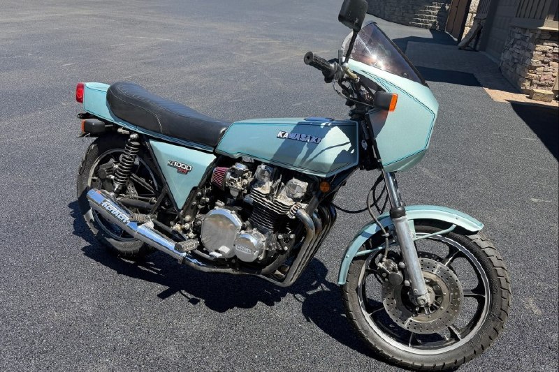 Братцы, у нас из архива с 1978 года появилась золотая гвоздь – Kawasaki KZ1000 Z