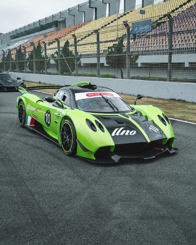 Pagani Huayra R