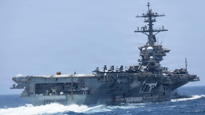تابناک آنلاين: 🔺 نیویورکتایمز: ناو هواپیمابر «آبراهام لینکلن» روز پنجشنبه پس از یک مأموریت ۹ ماهه که بخش عمده آن صرف پشتیبانی از عملیا