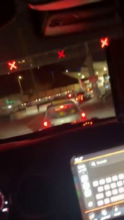הרגע שבו צעיר נפצע מכדורי הכיבוש ונעצר במחסום מחנה הפליטים שועפט, בירושלים הכבושה.