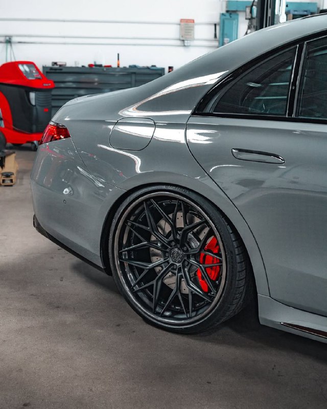Mercedes 4