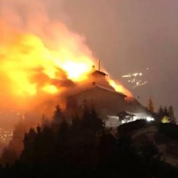 German police have arrested a suspect after a large fire broke out at the Eagle's Nest - Adolf Hitler's former mountain headquarters - in the state of Bavaria on Friday evening.