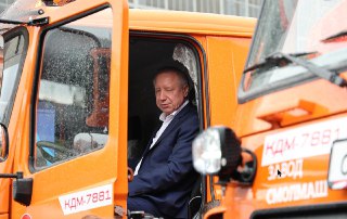 ⚡️Беглов запретил продавать бензин несовершеннолетним — на фоне роста в Петербурге случаев поджога АЗСГубернатор Петербурга Александр Беглов ограничил продажу нефтепродуктов для тех, кому еще не исполнилось 18 лет, сообщает пресс-служба администрации город