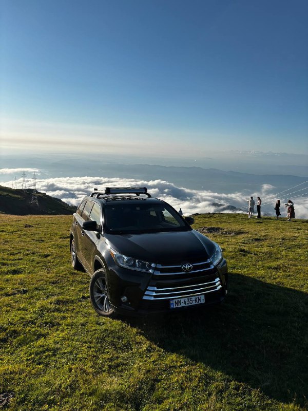 Продам большой семейный кроссовер Toyota Highlander