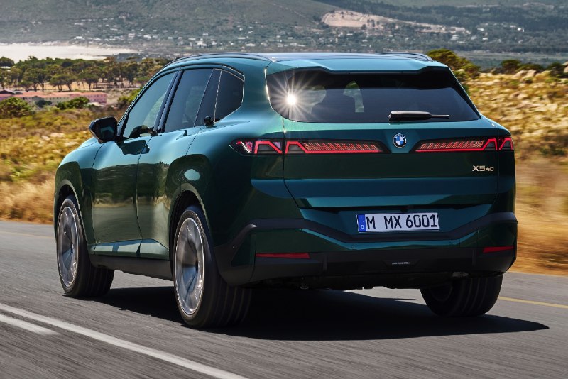 Ну что, Америка, вы там готовы? Потому что ваш любимый «трёшка в мире SUV» након