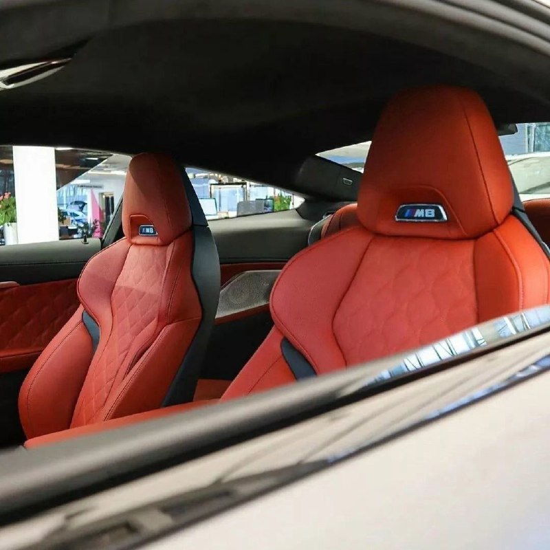 BMW M8 Competition 6