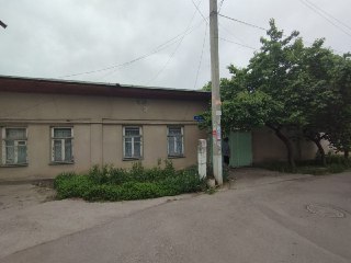 Shoshilinch ravishda sotiladi uchastka, Mirobod tumani, Inokobod ko'chasi, o'ziga tegishli.