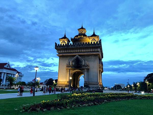 從首都看寮國-永珍漫慢寮