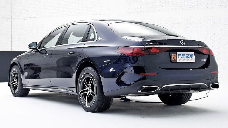Новый Mercedes-Benz E-Class получил удлиненную версию 2