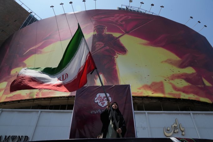 جهان تسنیم: رییل کلیر دیفنس: آمریکا در جنگ اطلاعاتی مغلوب ایران شد 🔹آمریکا در جنگ اطلاعاتی با ایران، در داخل آمریکا و در سطح جهانی ش