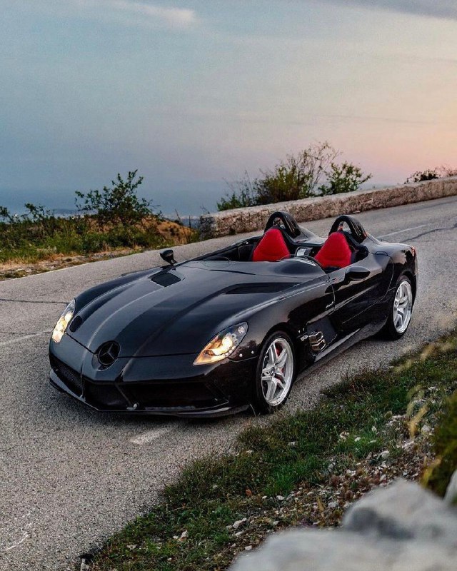 Mercedes-Benz SLR Stirling Moss😎