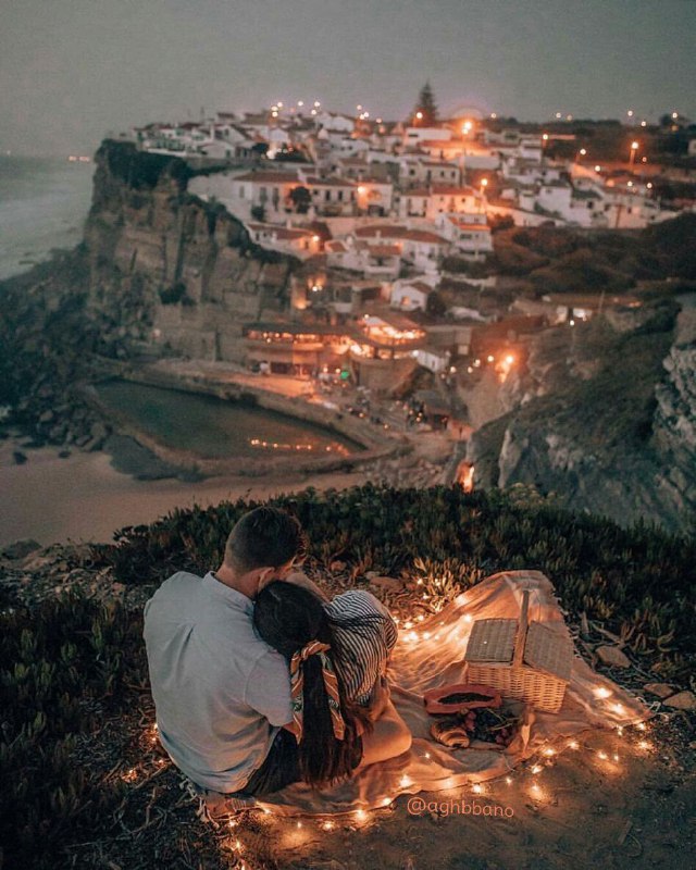 عاشقانه های ماه و شب: 💑 ªghßßªñ¤كاش از عمر،شبی تا به سحر چون مهتابشبنمِ زُلفِ تو را نوشم و خوابم نَبَرَد... #مهدی_اخوان_ثالث💫 Cみﾑŋŋεℓ 👉 @aghbb