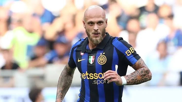 نقل و انتقالات فوتبال: 🌐 #لیگ_ایتالیا 🇮🇹🚨💣⚽️ فدریکو دیمارکو به امضای قرارداد جدید با اینتر تا حداقل سال 2030 نزدیک شده است. داریو باچین، مدیر