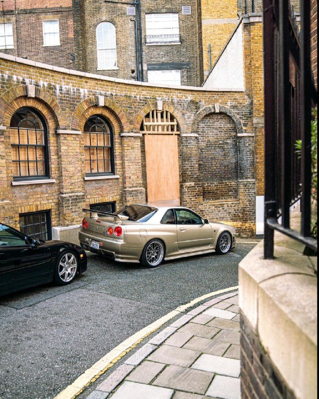 Skyline R34 & Acura NSX 4